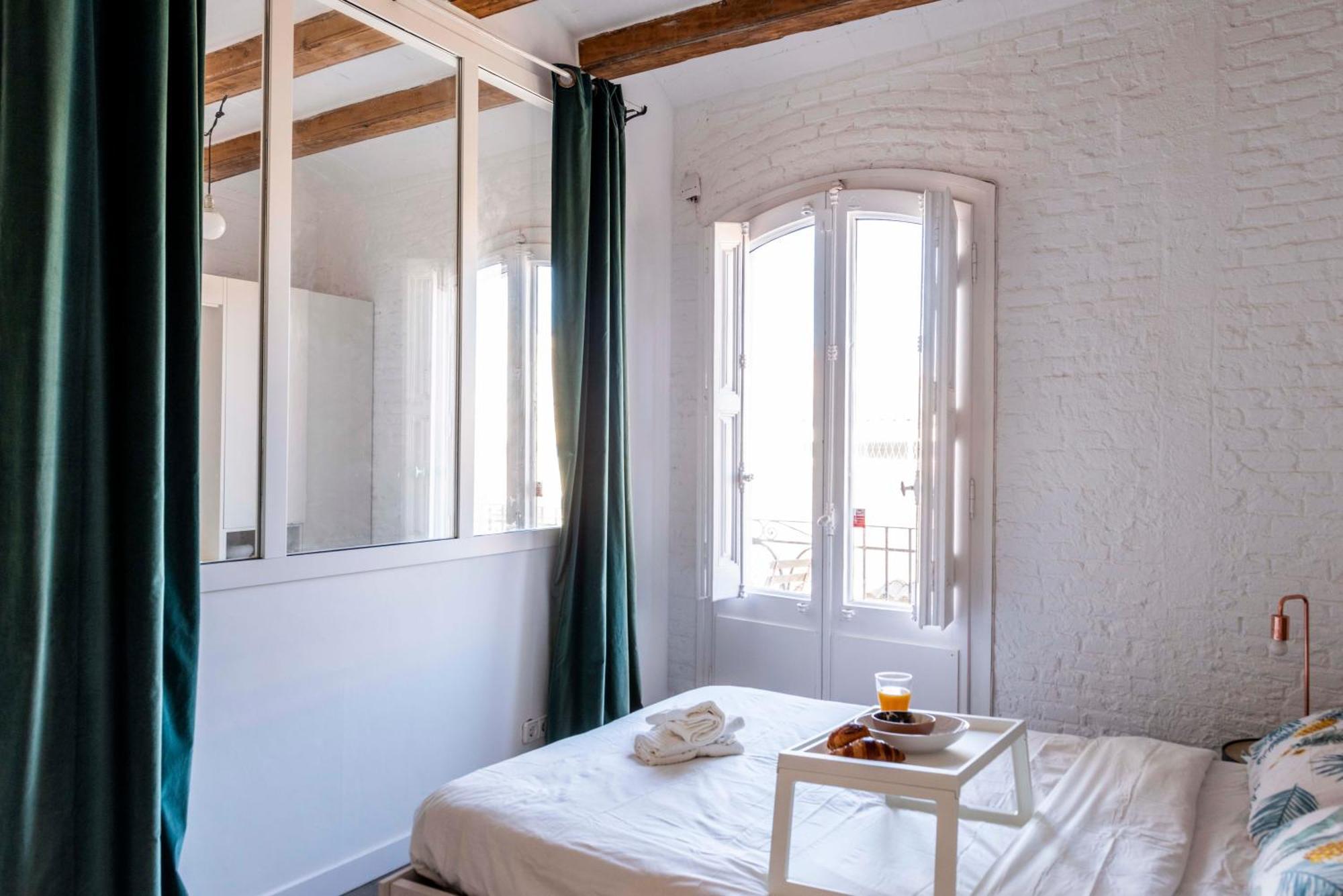 Enchanting 2 Bedroom Flat With Terrace Near Placa Espanya برشلونة المظهر الخارجي الصورة